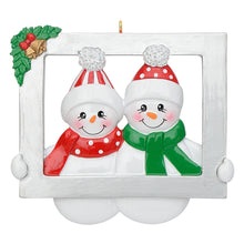 Load image into Gallery viewer, Customized Christmas Ornament Snowman Frame Family
