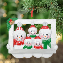 Load image into Gallery viewer, Customized Christmas Family Gift Ornament Snowman Frame Family
